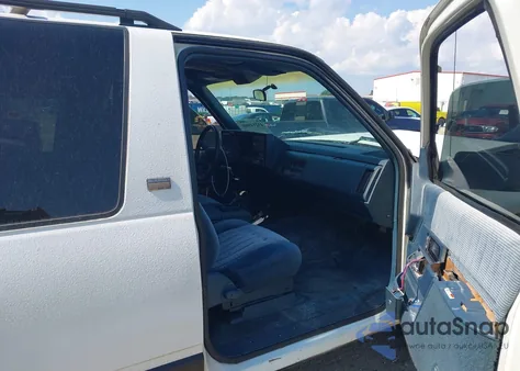 1994 Chevrolet Blazer K1500 from USA, damaged, VIN 1GNEK18K3RJ411175